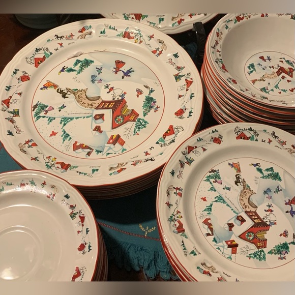 ✨⚡️💥 Set of FARBERWARE WHITE CHRISTMAS Dinner Plate, Bowl, Saucer - Picture 1 of 6
